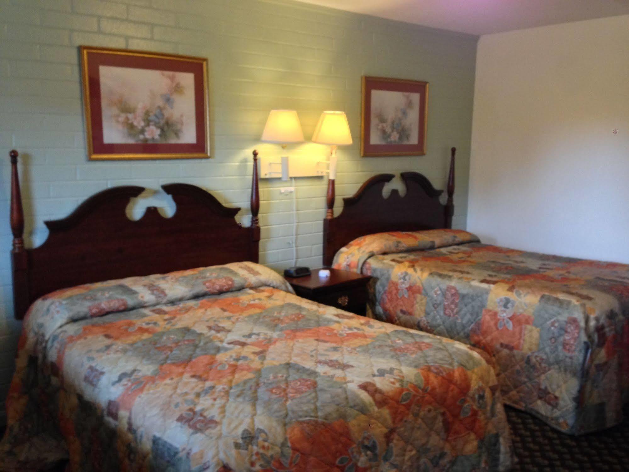 Villa Rosa Motel Painesville Εξωτερικό φωτογραφία