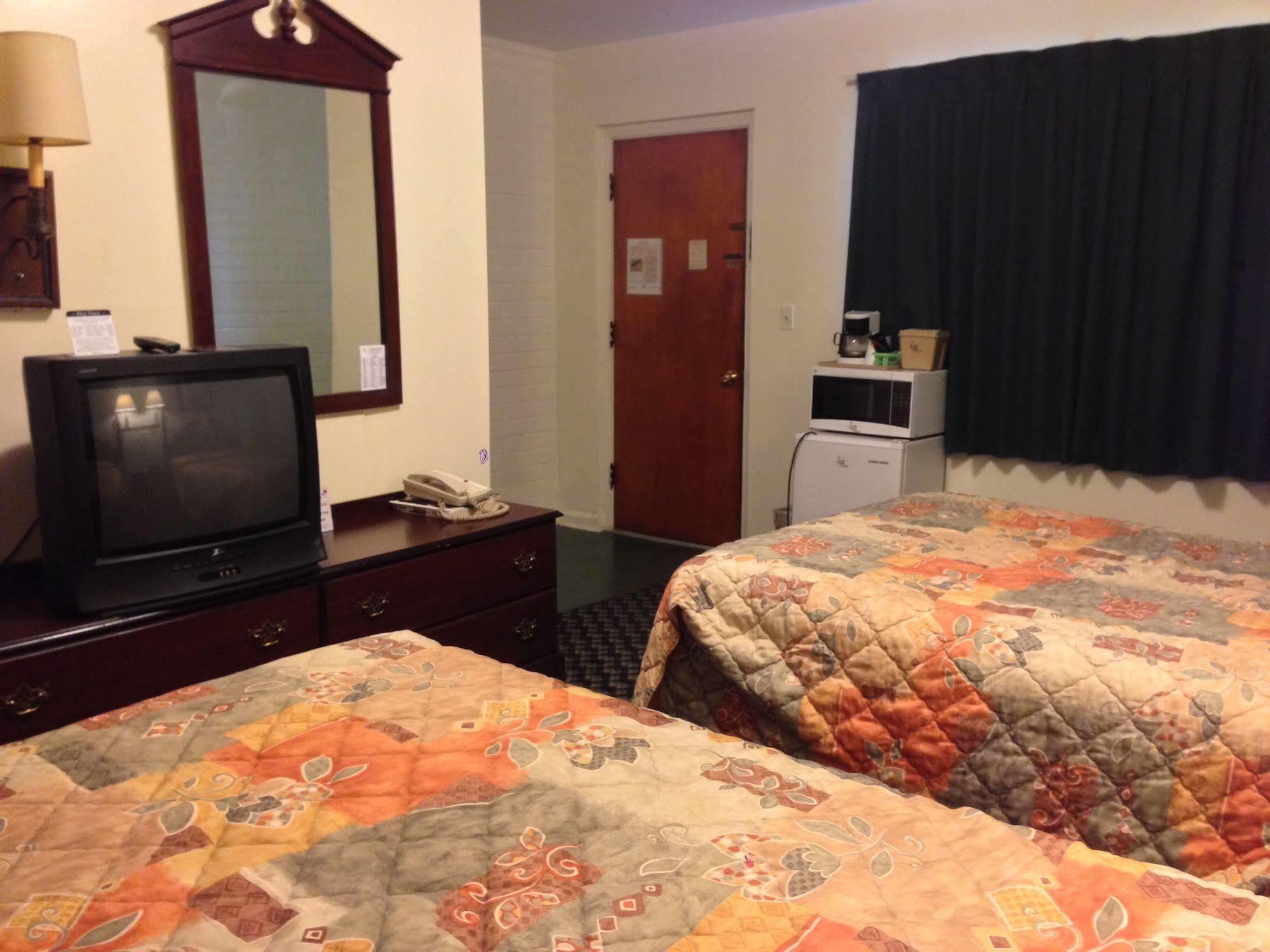 Villa Rosa Motel Painesville Εξωτερικό φωτογραφία